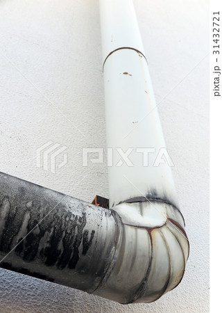 ダクトパイプの曲がり 31432721