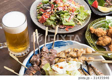 居酒屋メニューと生ビール 居酒屋メニューと生ビール 31435946