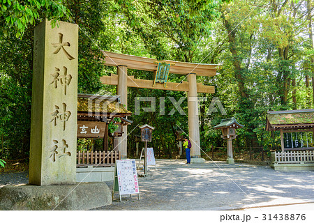大神神社　二の鳥居 31438876