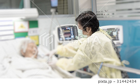 Patient relative taking care of the elder patient 31442434