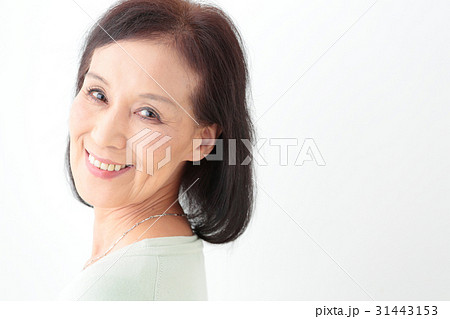 シニア女性　ポートレート 31443153