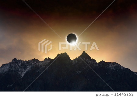 Amazing scientific background total solar eclipse Amazing scientific background total solar eclipse 31445355