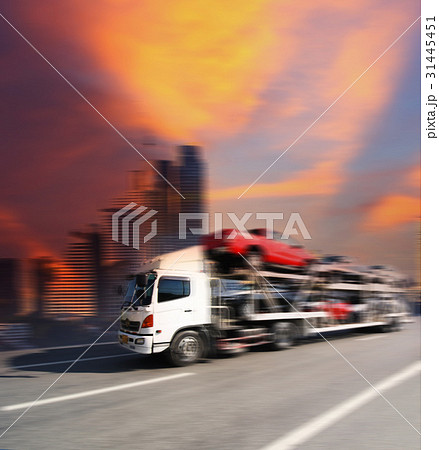 transports cars 31445451