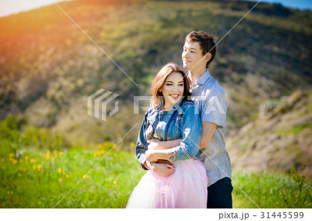 Smiling couple in love outdoors. happy lifestyle 31445599