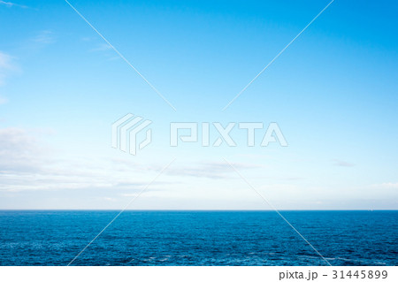 水平線と空 31445899