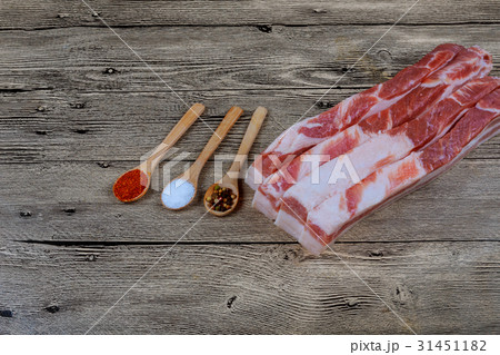 Fresh raw pork lard with spices for pickling  31451182