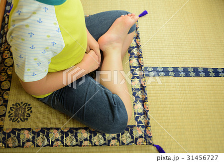 男の子の座禅修行 31456727