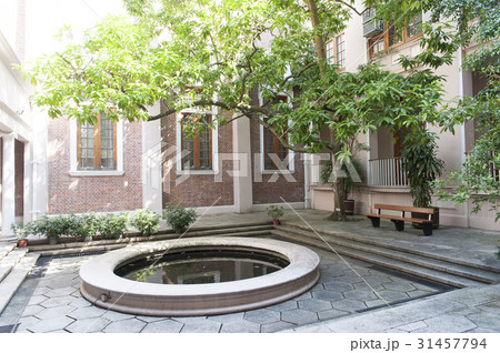 The University of Hong Kong 31457794