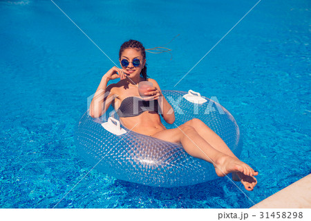 girl with zizi cornrows dreadlocks lying in girl with zizi cornrows dreadlocks lying in 31458298