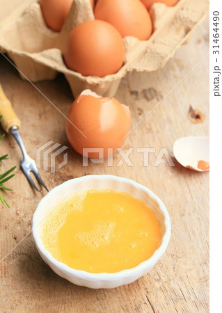 egg yolk egg yolk 31464490
