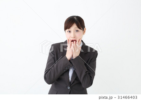 ビジネス・驚く女性 ビジネス・驚く女性 31466403