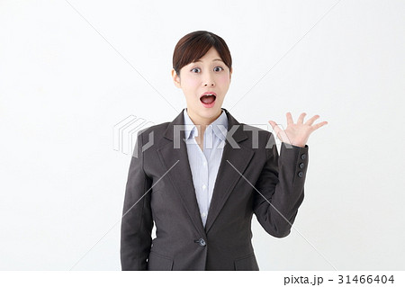 ビジネス・驚く女性 ビジネス・驚く女性 31466404