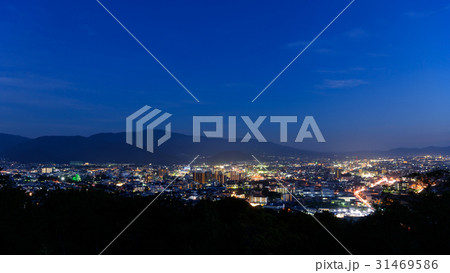 長野 松本と安曇野の夜景 松本城山公園からの眺め 長野 松本と安曇野の夜景 松本城山公園からの眺め 31469586