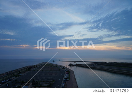 台湾 夕日 夕焼け 31472799