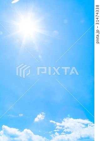 光芒 太陽 梅雨入れ前の晴れ間 空 雲 コピースペース 積雲 初夏の空 広いコピースペース 光芒 太陽 梅雨入れ前の晴れ間 空 雲 コピースペース 積雲 初夏の空 広いコピースペース 31474338