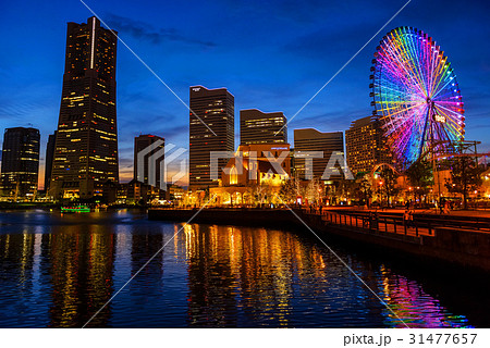 okohama cityscape at night, Minato Mirai 31477657