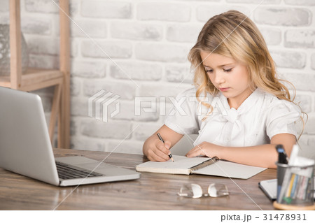 Little Girl Using Digital Device Modern Technology Little Girl Using Digital Device Modern Technology 31478931