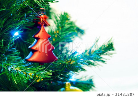 Red bauble shape of christmas tree Red bauble shape of christmas tree 31481887