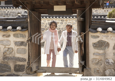 南山コル韓屋村 夫婦 ソウル 31484962