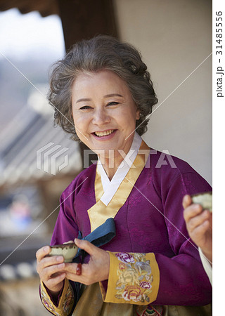 60代 女性 女 31485556