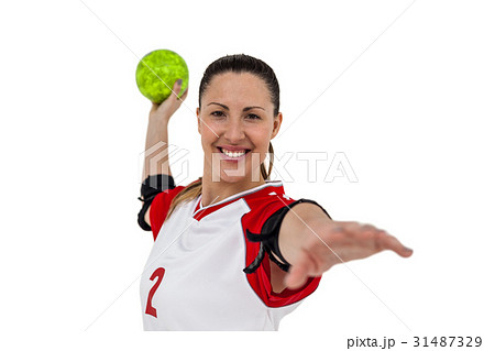 Sportswoman throwing a ball 31487329