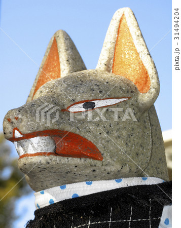 神社のきつねの石像 31494204