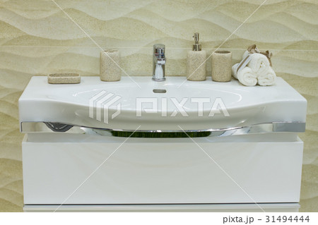 Washbasin. 31494444