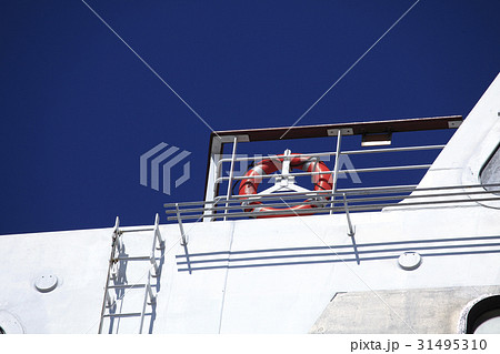 客船の救命浮き輪 31495310