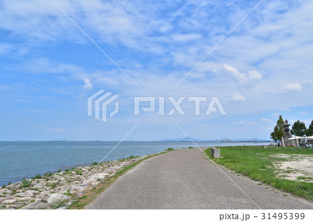 大津湖岸なぎさ公園と琵琶湖の眺望 31495399