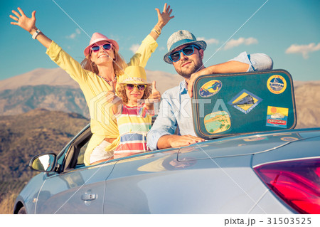 Happy family travel by car in the mountains 31503525