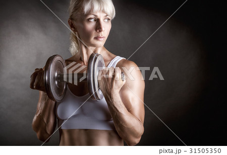 Athletic woman Athletic woman 31505350