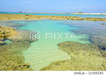 奄美　爽やかな夏の海景色　土盛海岸02 31506285