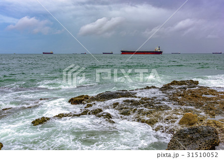 Ship stopped in bad weather 31510052