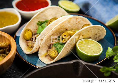 Mexican tacos with beef Mexican tacos with beef 31513015