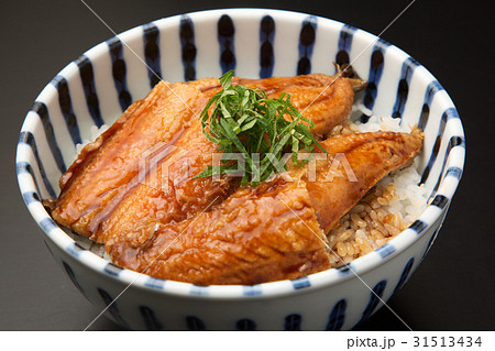 秋刀魚の蒲焼丼 31513434
