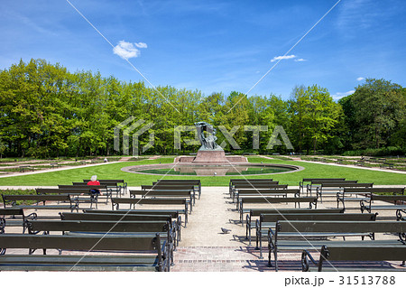 Royal Lazienki Park and Chopin Statue in Warsaw 31513788
