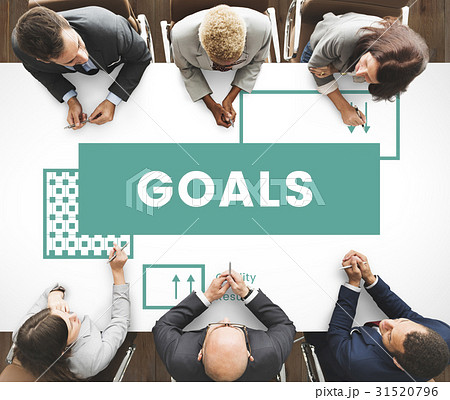 Group of business people brainstorming for the goals target Group of business people brainstorming for the goals target 31520796