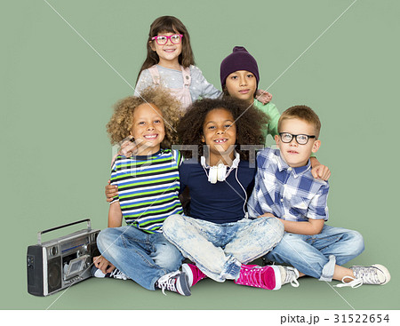 Children Smiling Happiness Music Leisure Children Smiling Happiness Music Leisure 31522654