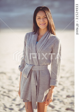 Portrait of beautiful woman smiling Portrait of beautiful woman smiling 31524933