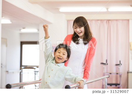 小学生　リハビリ 31529007