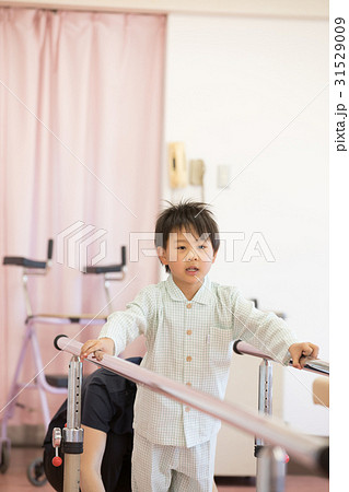 小学生　リハビリ 31529009