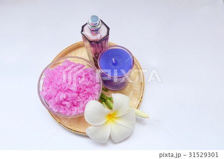 Composition of spa treatment on white background 31529301