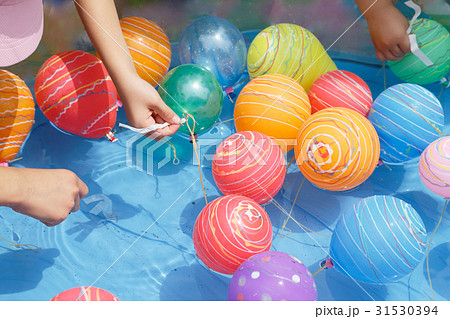 夏祭りの風景の写真素材