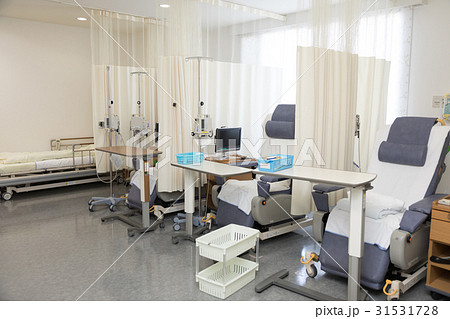 抗がん剤治療　病室　 31531728