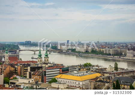 View of Budapest city and Danube river, Hungary View of Budapest city and Danube river, Hungary 31532300