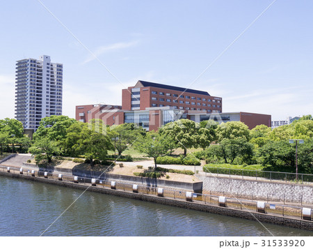 名古屋市熱田区都市風景 堀川と名古屋学院大学 名古屋市熱田区都市風景 堀川と名古屋学院大学 31533920