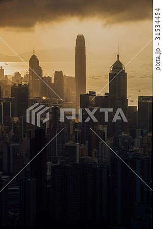 Beautiful HongKong cityscape at sunset (Hong Kong) Beautiful HongKong cityscape at sunset (Hong Kong) 31534454