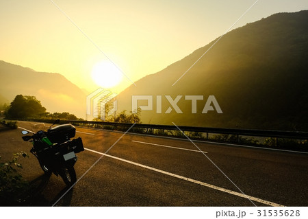 バイク旅:夜明け バイク旅:夜明け 31535628