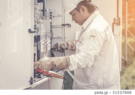 engineer checking and maintenance equipment  31537606
