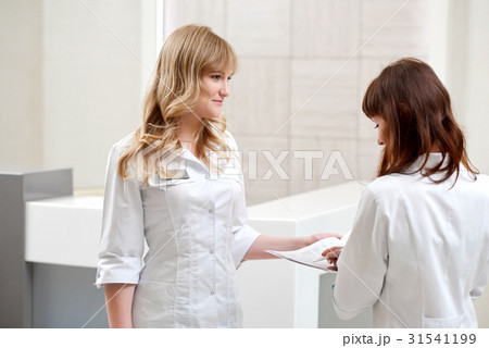 Female doctor working at the hospital Female doctor working at the hospital 31541199